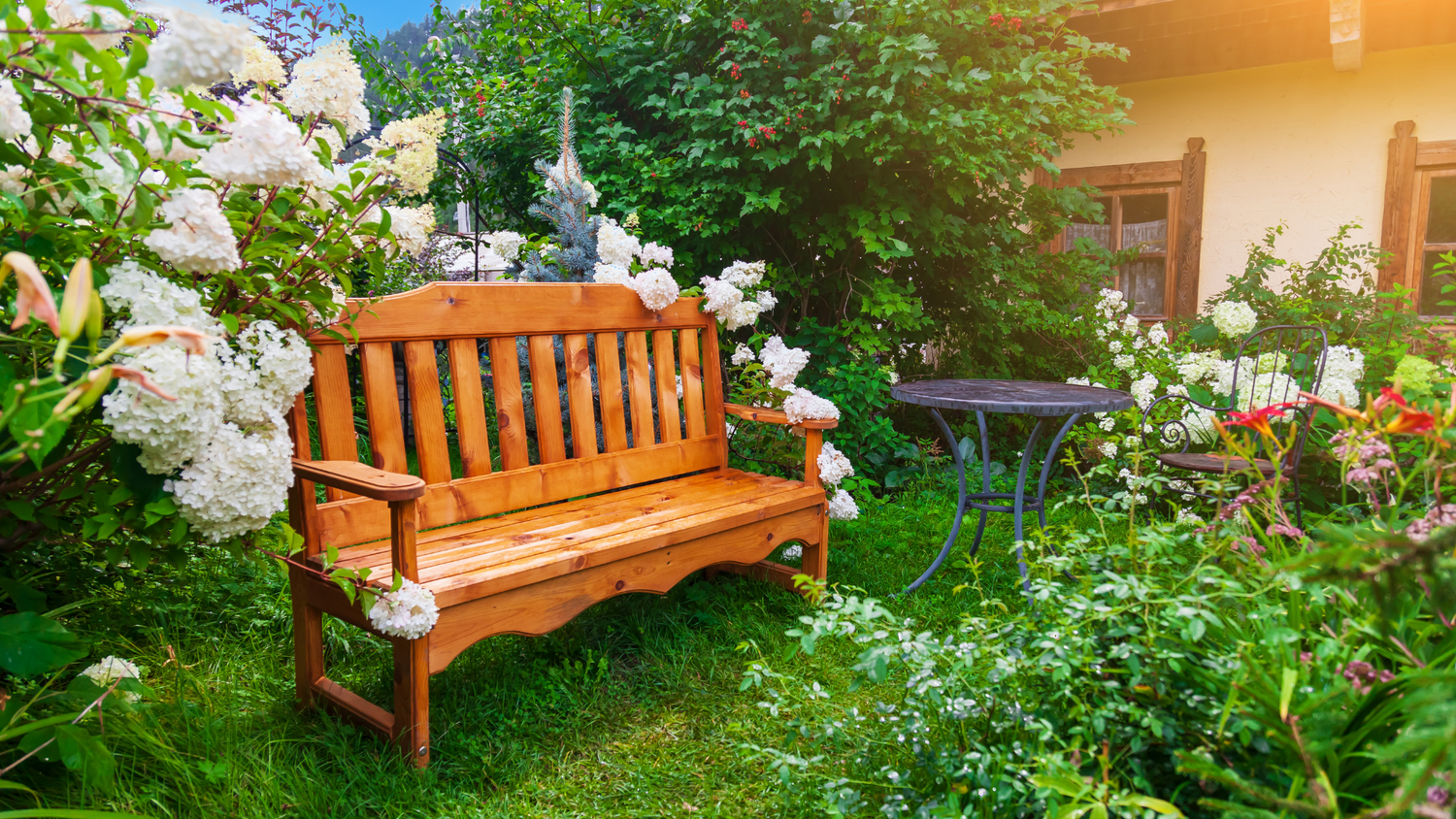 GARDEN & OUTDOOR